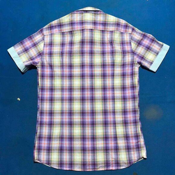 Geometric Plaid Short-Sleeve Button-Down - Picture 4 of 4